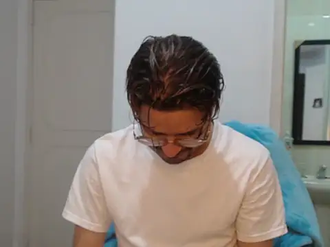 Snapshot of peterannaud chatting on 09-27-25, 12:43 peterannaud online show from 09-27-25, 12:43