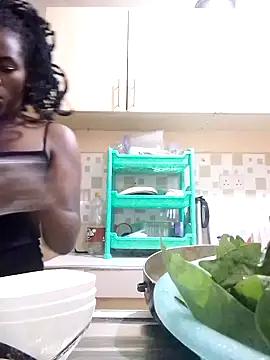 Snapshot of _cutemelania chatting on 02-03-25, 05:24  cutemelania online show from 02-03-25, 05:24