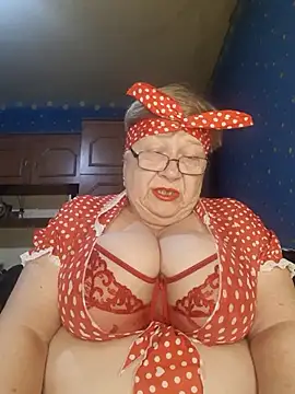 Snapshot of Lena_Gaby chatting on 05-12-26, 02:25 Lena Gaby online show from 05-12-26, 02:25