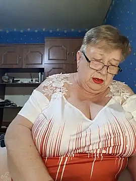 Snapshot of Lena_Gaby chatting on 06-01-26, 01:13 Lena Gaby online show from 06-01-26, 01:13
