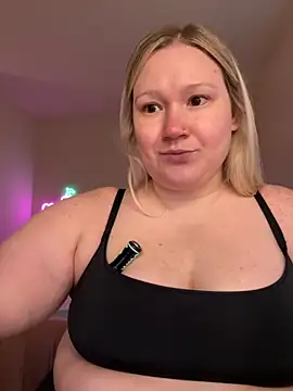 PiggyRose online show from 09-20-25, 10:55