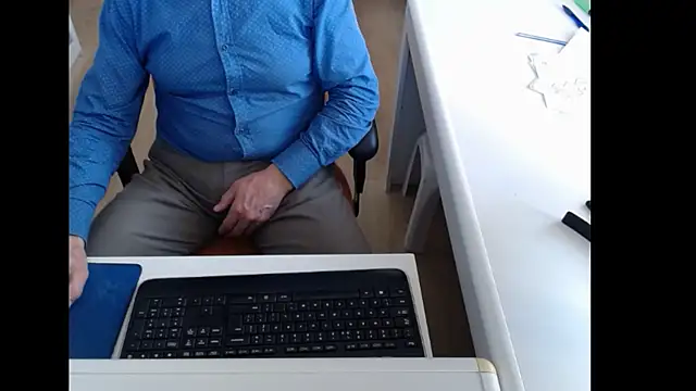 dutchpornking online show from 11-12-25, 09:10