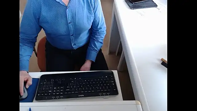 dutchpornking online show from 04-17-26, 06:16