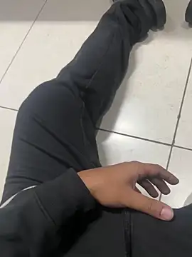 luciferdxm5 online show from 02-24-25, 03:44