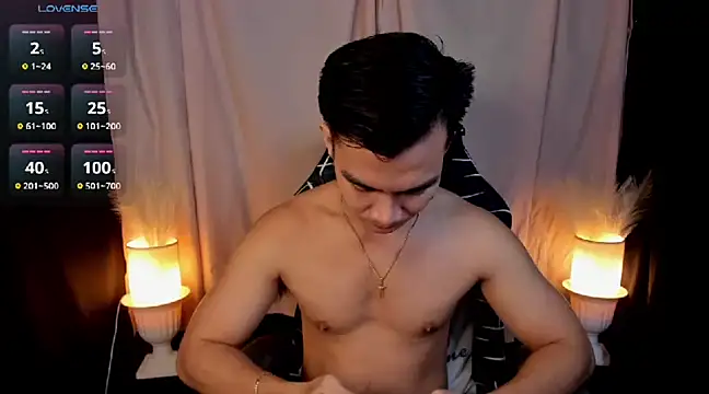 Snapshot of 000batman000 chatting on 01-29-25, 01:05 000batman000 online show from 01-29-25, 01:05