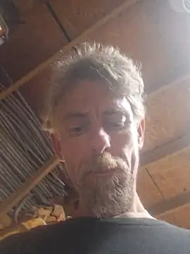 Snapshot of 19JaSon83 chatting on 07-17-26, 07:04 19JaSon83 online show from 07-17-26, 07:04