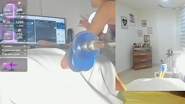 Snapshot of sofi_velez chatting on 11-04-25, 05:34 sofi velez online show from 11-04-25, 05:34