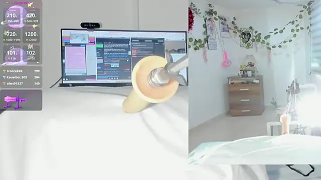 Snapshot of sofi_velez chatting on 12-14-25, 05:07 sofi velez online show from 12-14-25, 05:07