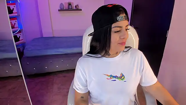 Catalinaa martinez online show from 12-22-24, 11:52