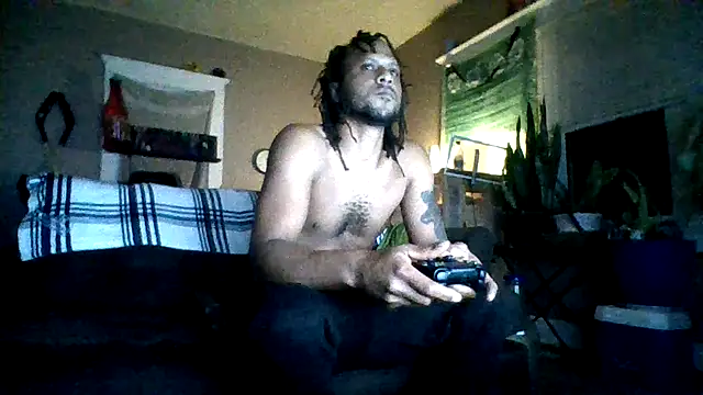 Snapshot of PrettyboyRed chatting on 10-24-25, 03:25 PrettyboyRed online show from 10-24-25, 03:25