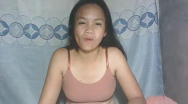 Snapshot of candy_baby1200 chatting on 03-15-25, 01:29 candy baby1200 online show from 03-15-25, 01:29