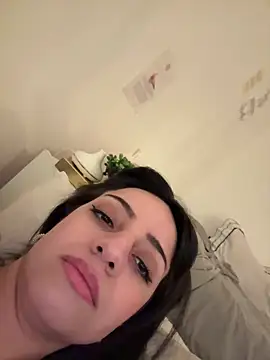 Prettylilgirll online show from 05-15-26, 08:38