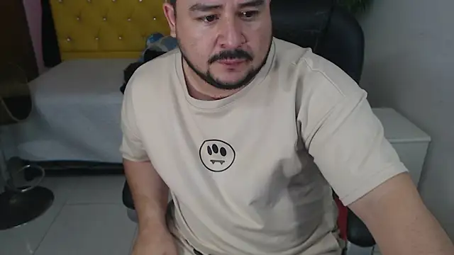 oso dirty  online show from 02-20-25, 05:40