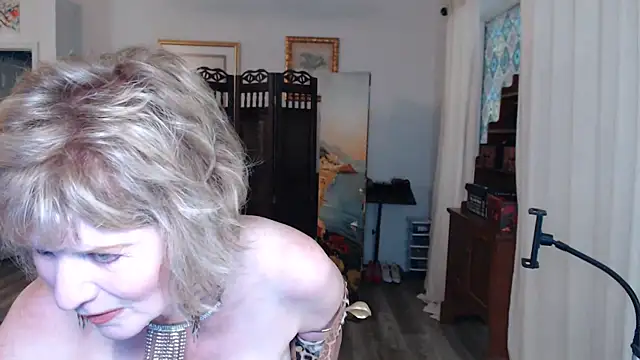 SindeeDix online show from 05-02-26, 12:43