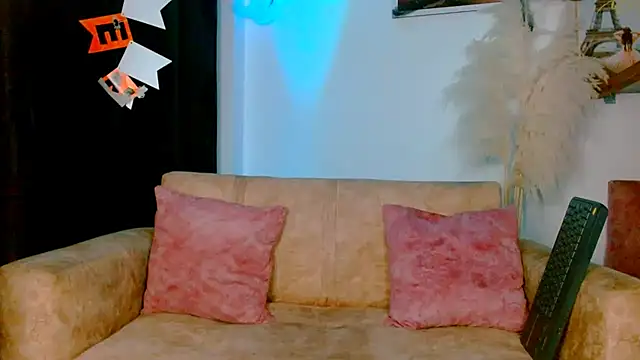 veronica villalba online show from 11-02-25, 02:14