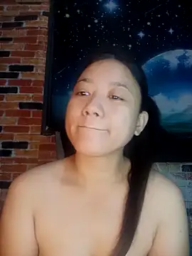 Snapshot of Urchanel chatting on 05-07-26, 01:11 Urchanel online show from 05-07-26, 01:11