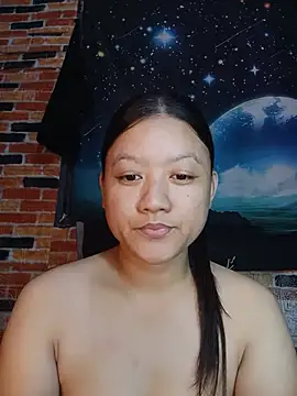 Snapshot of Urchanel chatting on 05-30-26, 02:30 Urchanel online show from 05-30-26, 02:30