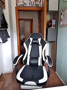 Playbunniboy online show from 04-13-26, 12:21