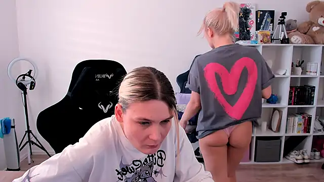 hotblonds online show from 02-06-26, 11:46