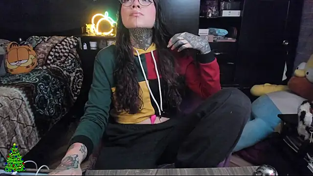 Snapshot of Lilmarieee chatting on 12-29-24, 09:09 Lilmarieee online show from 12-29-24, 09:09