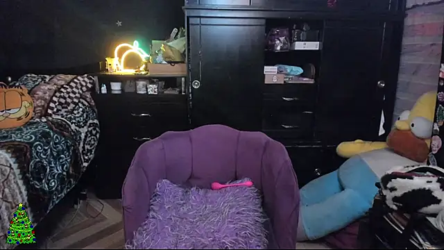 Snapshot of Lilmarieee chatting on 12-30-24, 12:11 Lilmarieee online show from 12-30-24, 12:11