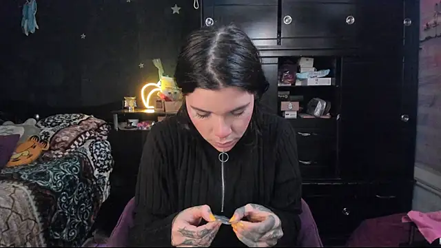 Snapshot of Lilmarieee chatting on 01-27-25, 10:38 Lilmarieee online show from 01-27-25, 10:38