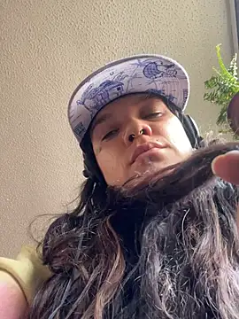 Snapshot of Lilmarieee chatting on 02-04-25, 09:10 Lilmarieee online show from 02-04-25, 09:10