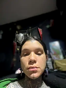 Snapshot of Lilmarieee chatting on 10-24-25, 12:41 Lilmarieee online show from 10-24-25, 12:41