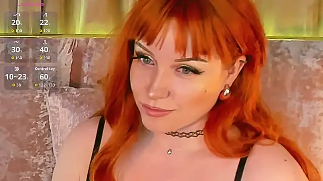 Snapshot of RoseRoxy chatting on 04-27-26, 03:43 RoseRoxy online show from 04-27-26, 03:43
