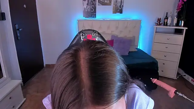 Amaia Daniells online show from 01-18-25, 04:26