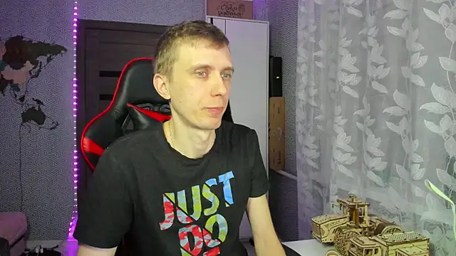 alex13ho online show from 03-11-25, 06:08