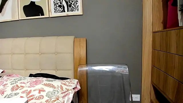 Ash milk online show from 05-21-26, 02:07