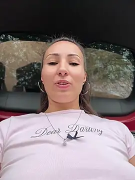 Snapshot of YOUR-KARINA chatting on 06-21-26, 07:33 YOUR-KARINA online show from 06-21-26, 07:33