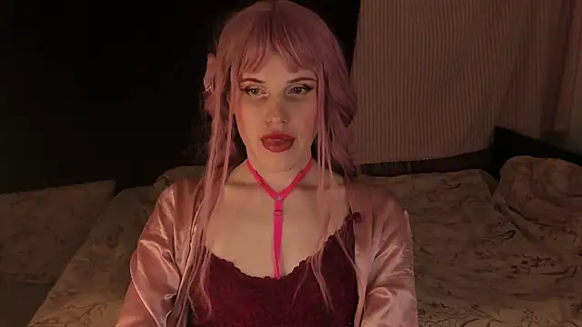 EffieMinki online show from 12-18-24, 10:46