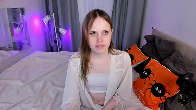 EffieMinki online show from 10-28-25, 06:50