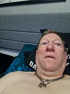 tomtom111111 online show from 10-12-25, 12:48