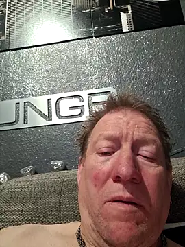 tomtom111111 online show from 02-12-26, 09:10