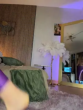 KikiVega online show from 04-11-26, 12:31