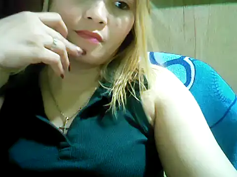 ashlylove25 online show from 10-04-25, 11:03