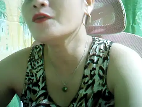 ashlylove25 online show from 02-12-26, 04:02