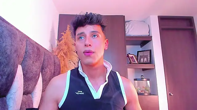 I Gabriel online show from 12-24-24, 08:05