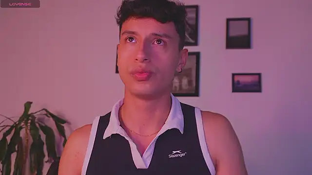 Snapshot of I_Gabriel chatting on 02-10-26, 05:44 I Gabriel online show from 02-10-26, 05:44