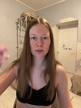 ConnieDaw online show from 12-20-25, 02:57