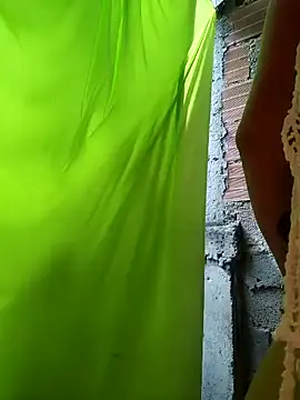 Snapshot of SexyFriends_ chatting on 12-19-24, 06:34 SexyFriends  online show from 12-19-24, 06:34