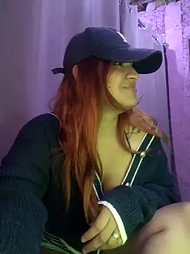 Snapshot of SexyFriends_ chatting on 07-08-26, 12:37 SexyFriends online show from 07-08-26, 12:37
