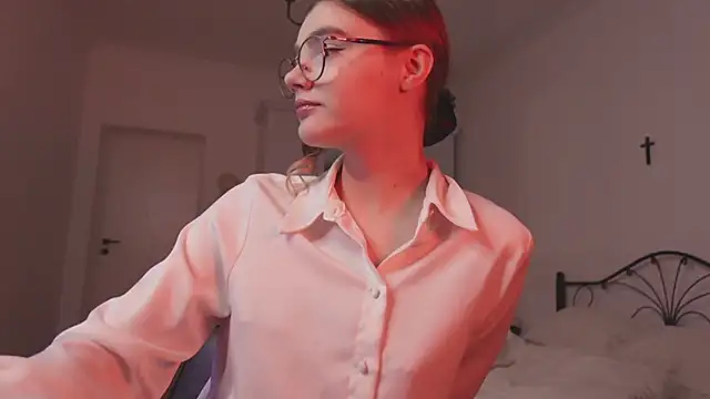 Snapshot of allotropp chatting on 04-12-26, 07:19 allotropp online show from 04-12-26, 07:19