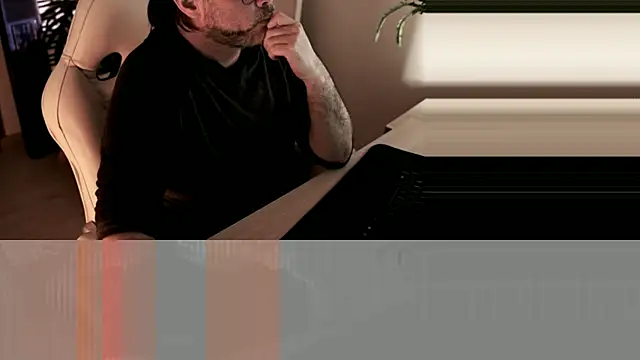 Snapshot of Sanders_White chatting on 12-29-24, 01:13 Sanders White online show from 12-29-24, 01:13