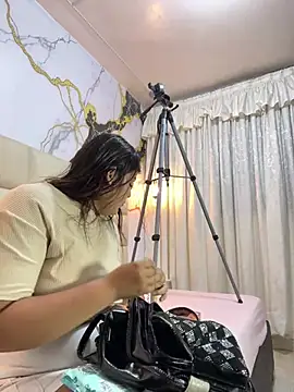 Lia sexx online show from 03-03-26, 12:00