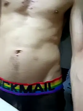 Latinopervs online show from 04-12-26, 07:24