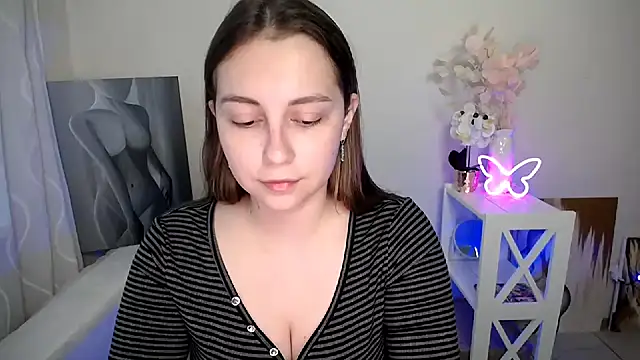 Snapshot of SweetPrincess_ chatting on 05-29-26, 05:27 SweetPrincess online show from 05-29-26, 05:27